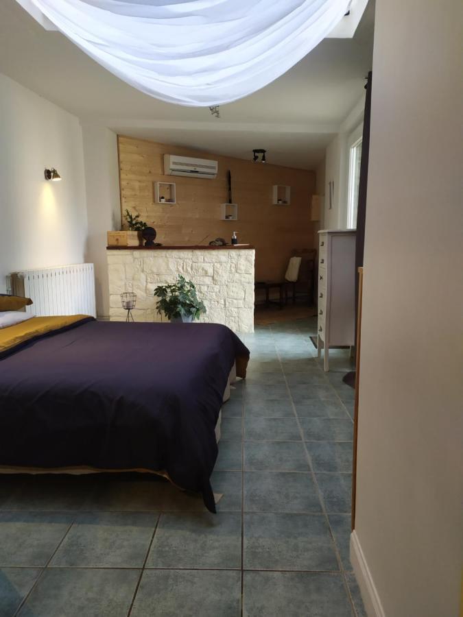 Chambre D'Hote La Caure Bed & Breakfast Bussiere-Dunoise Bagian luar foto